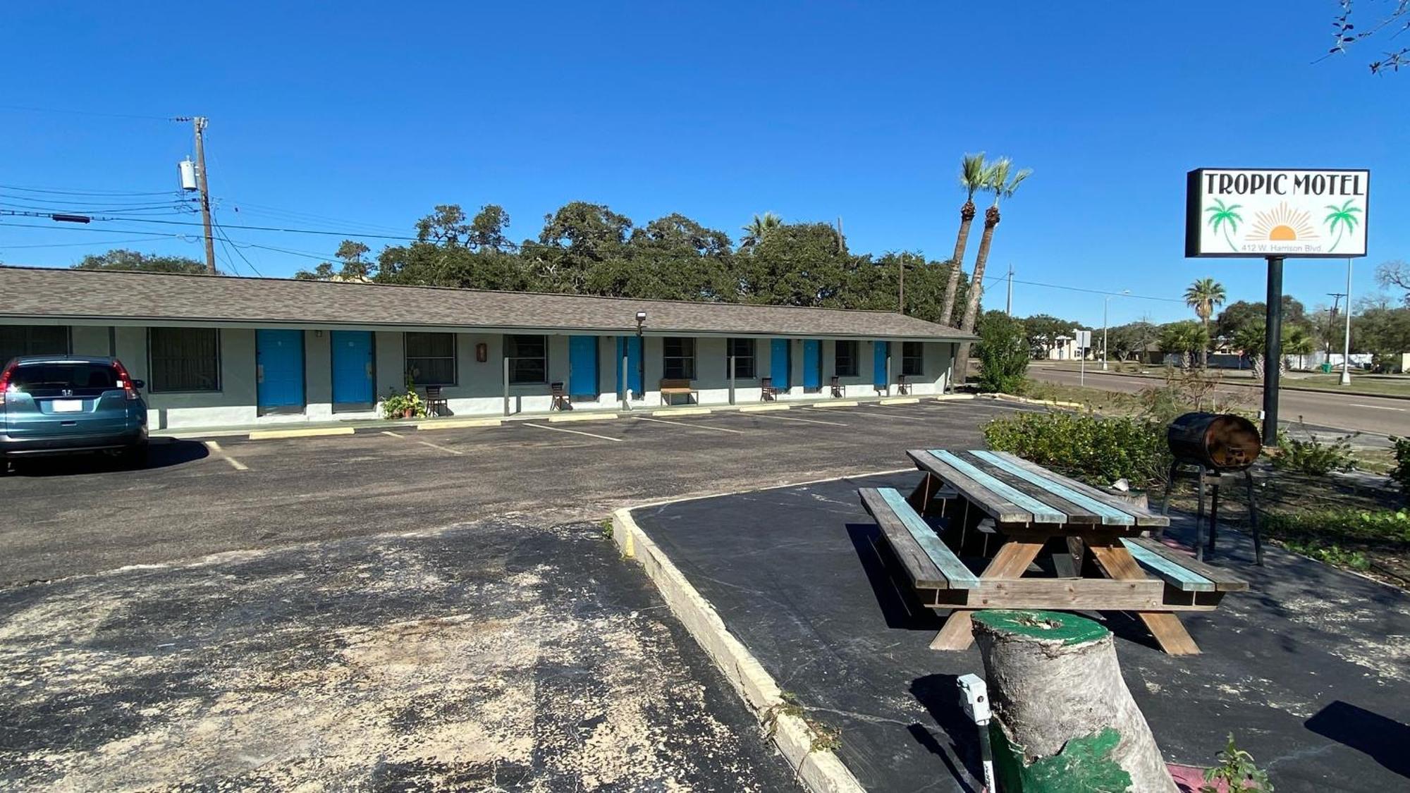 Tropic Motel Aransas Pass Eksteriør bilde